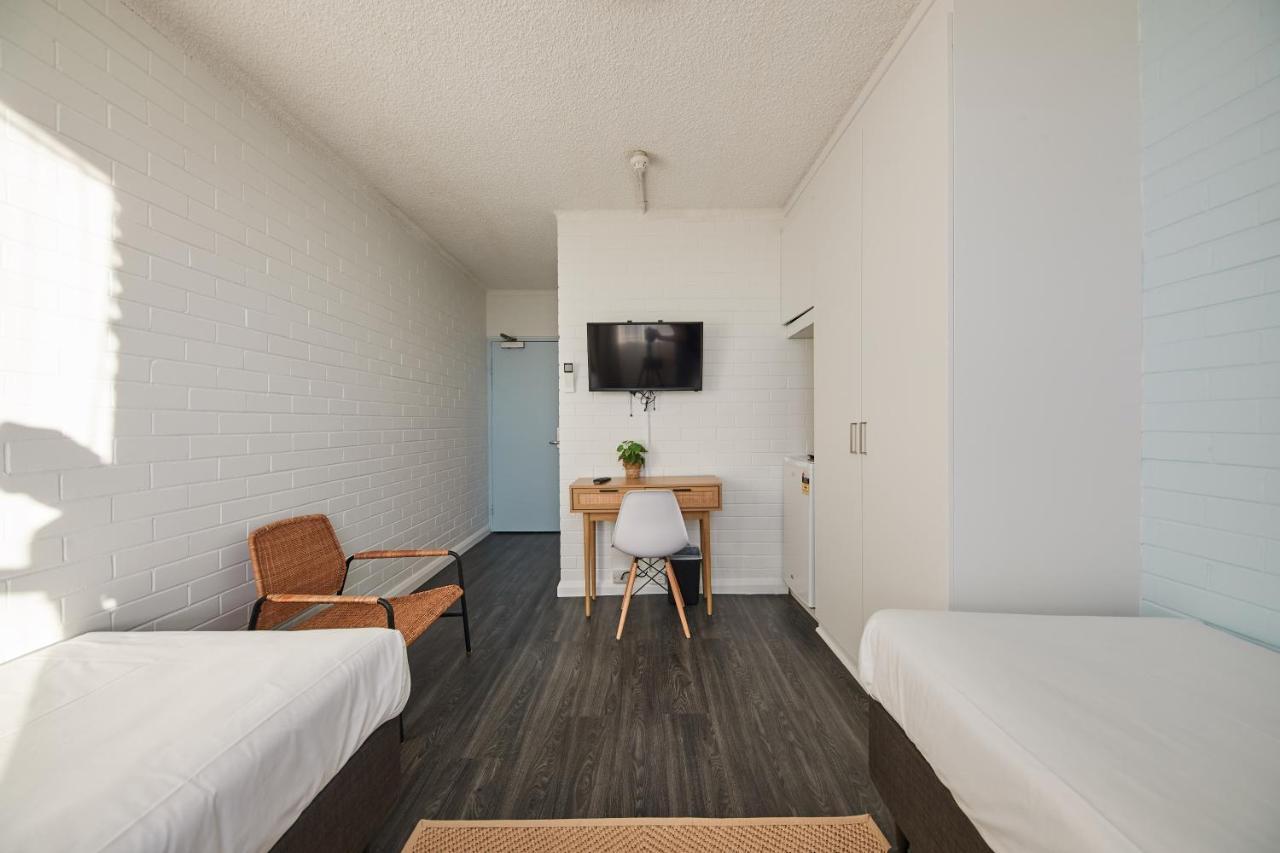 Twin Room,1251764098:JPEG